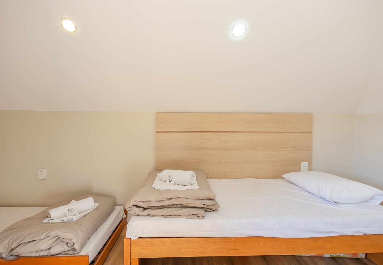 Apartamento em Gramado - Duplex 4 Suítes no Coração de Gramado