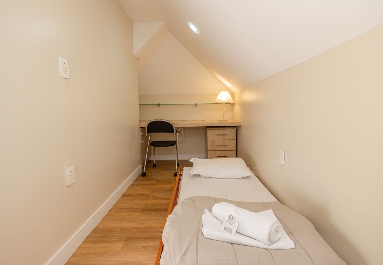 Apartamento em Gramado - Duplex 4 Suítes no Coração de Gramado