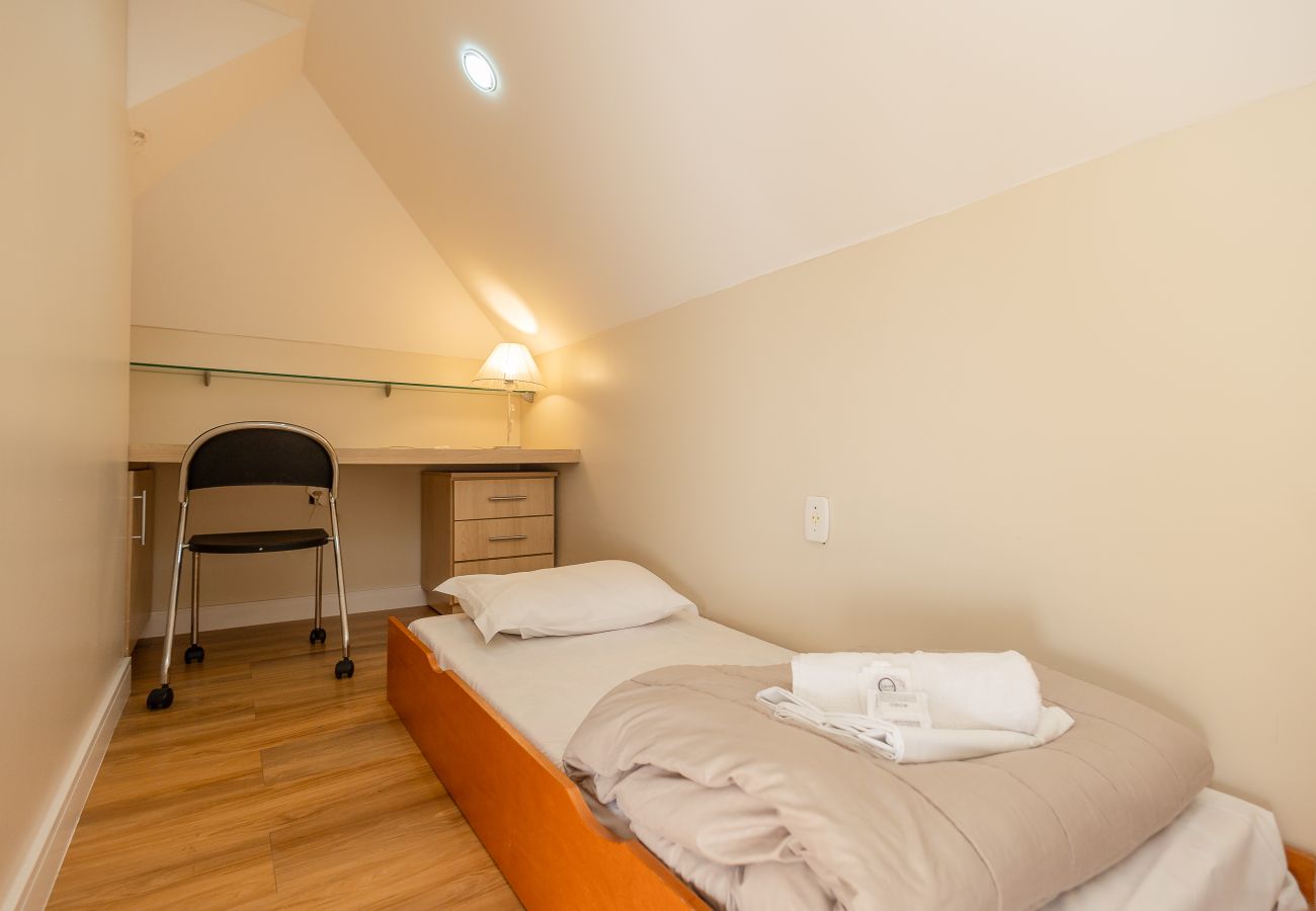 Apartamento em Gramado - Duplex 4 Suítes no Coração de Gramado