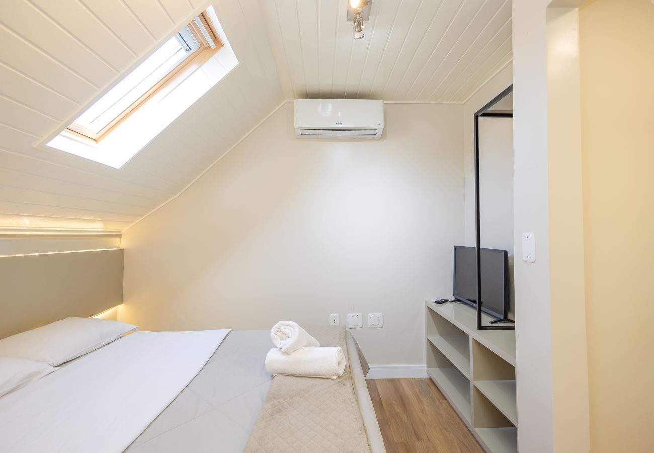 Apartamento em Gramado - Duplex 4 Suítes no Coração de Gramado