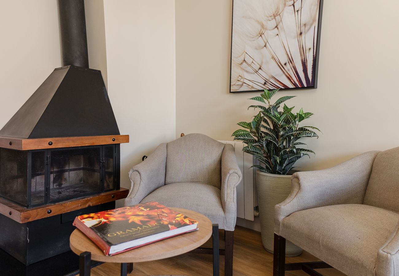 Apartamento em Gramado - Duplex 4 Suítes no Coração de Gramado