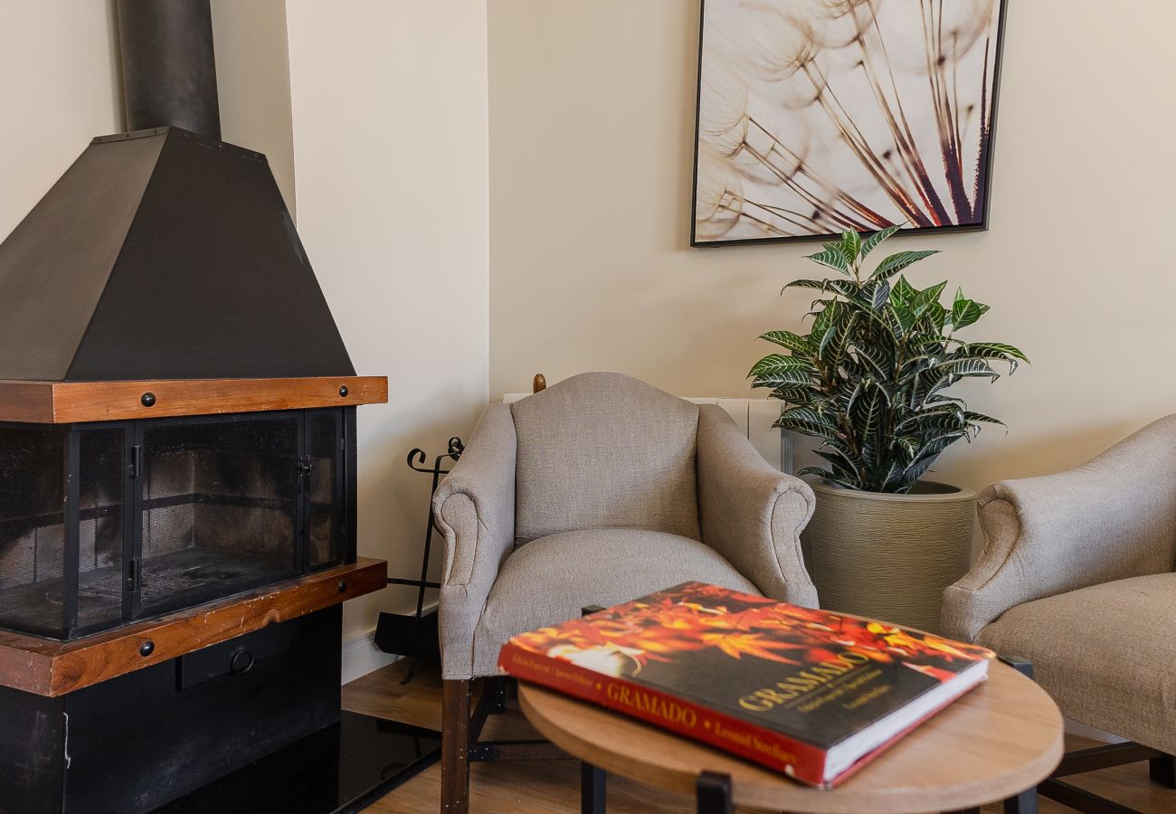 Apartamento em Gramado - Duplex 4 Suítes no Coração de Gramado