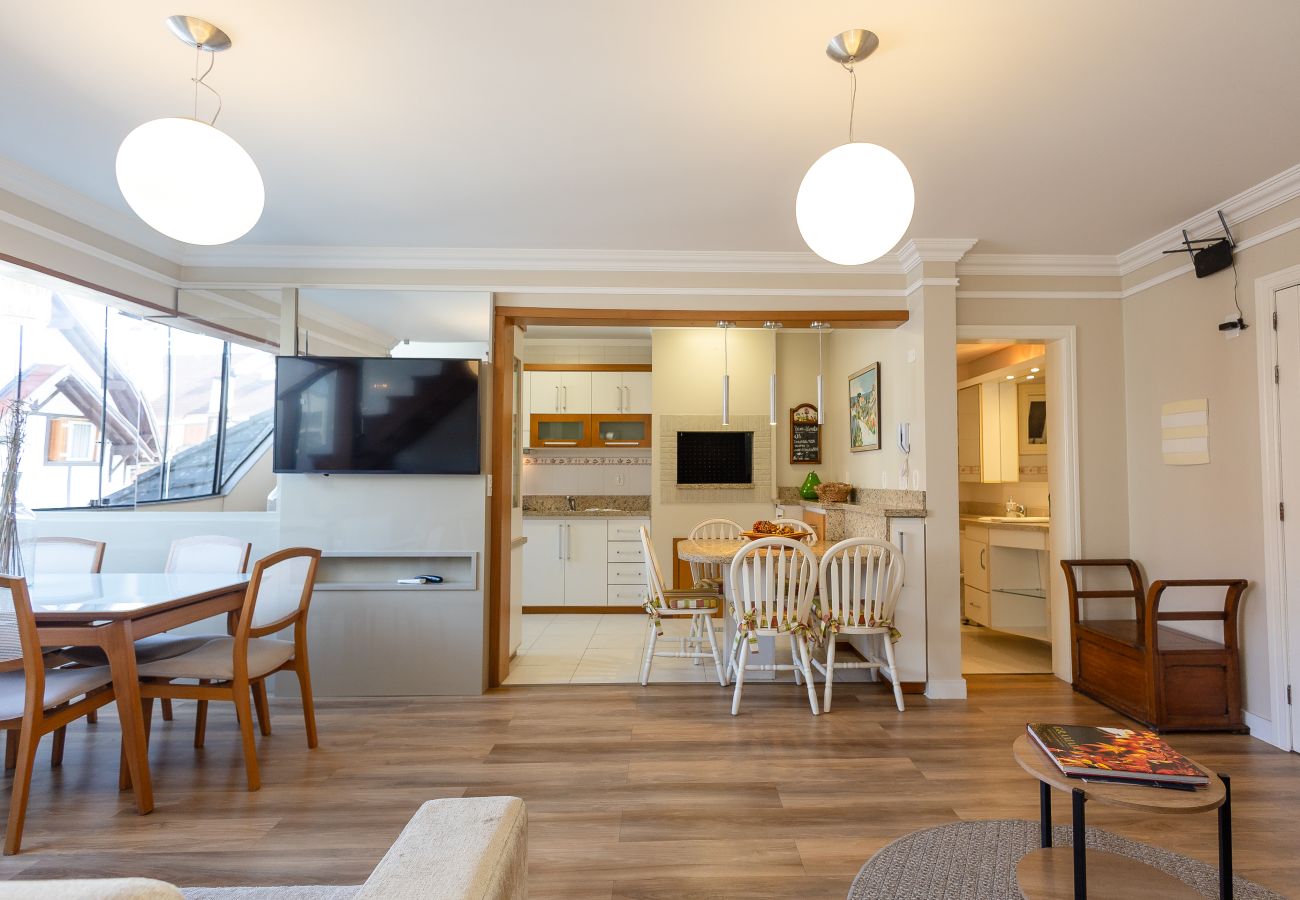 Apartamento em Gramado - Duplex 4 Suítes no Coração de Gramado