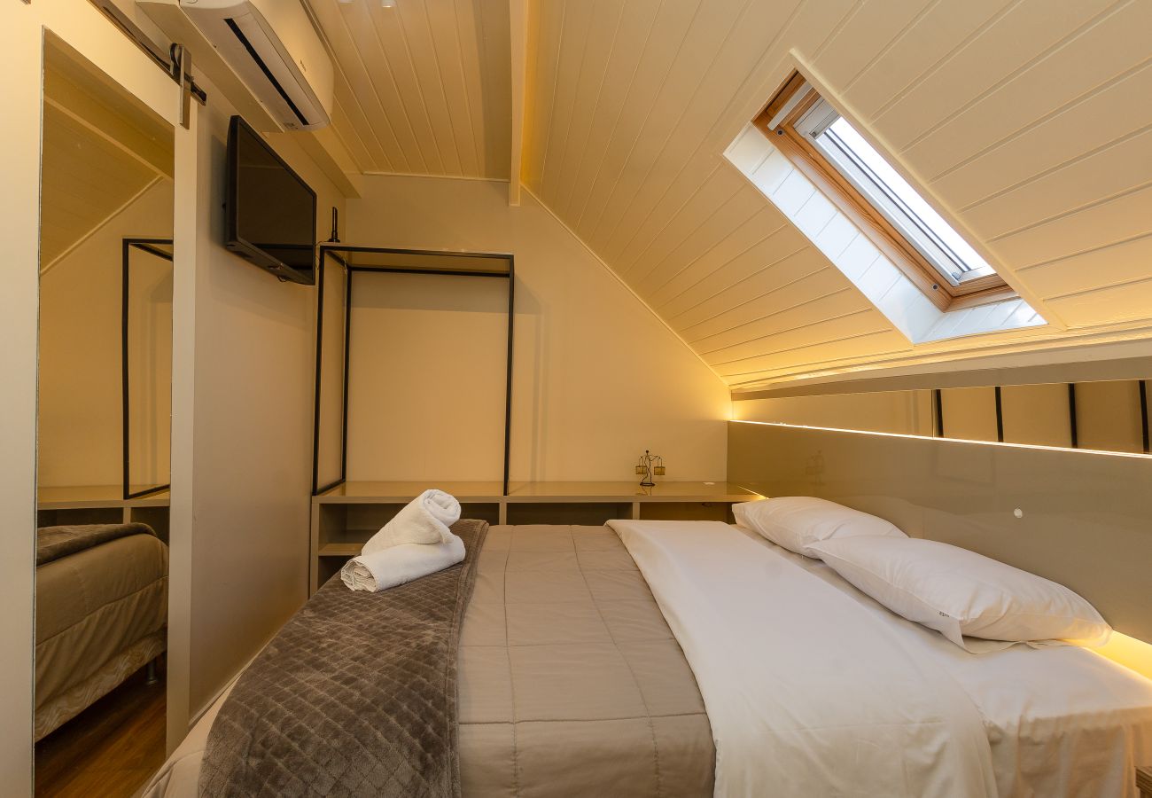 Apartamento em Gramado - Duplex 4 Suítes no Coração de Gramado