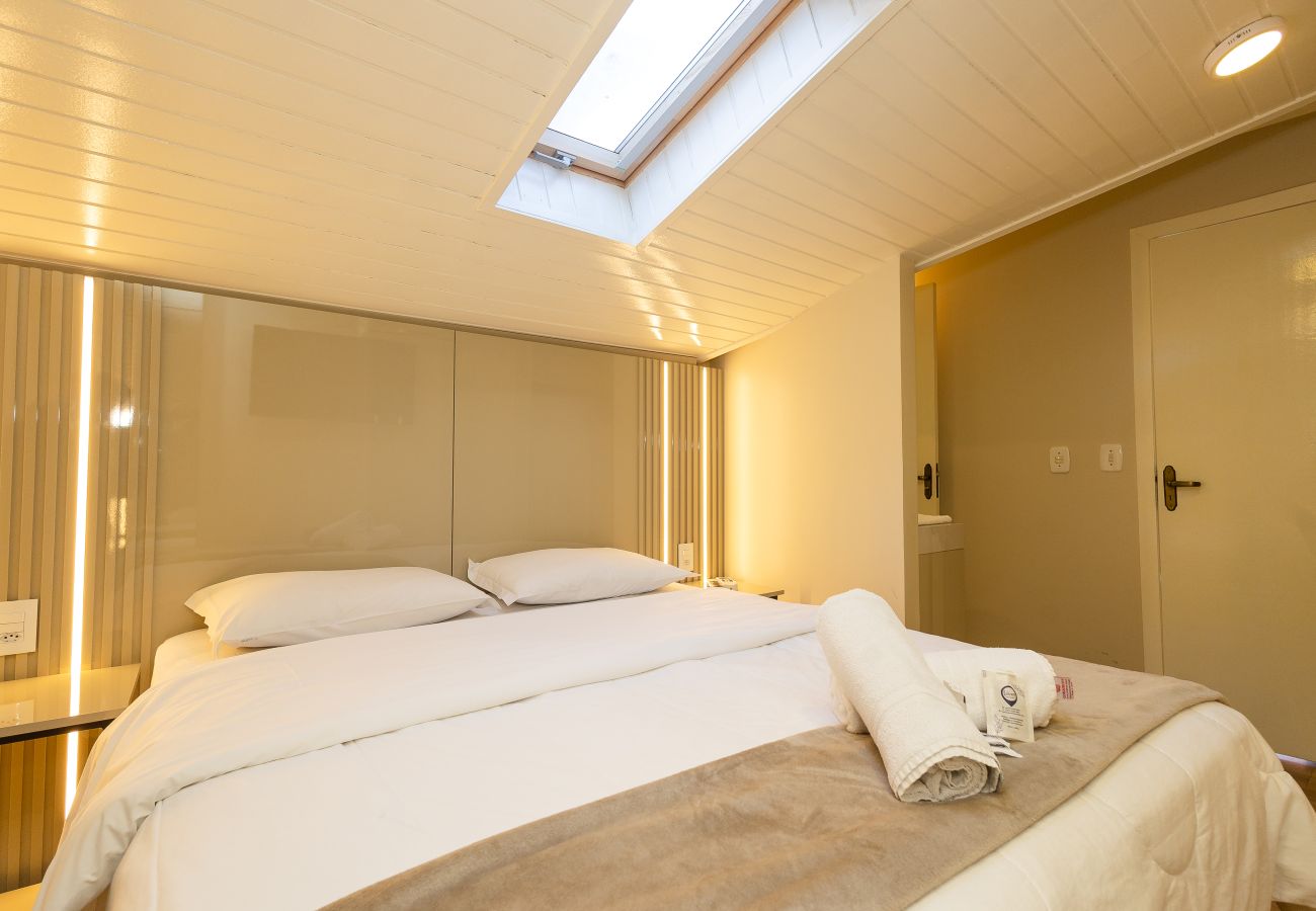 Apartamento em Gramado - Duplex 4 Suítes no Coração de Gramado