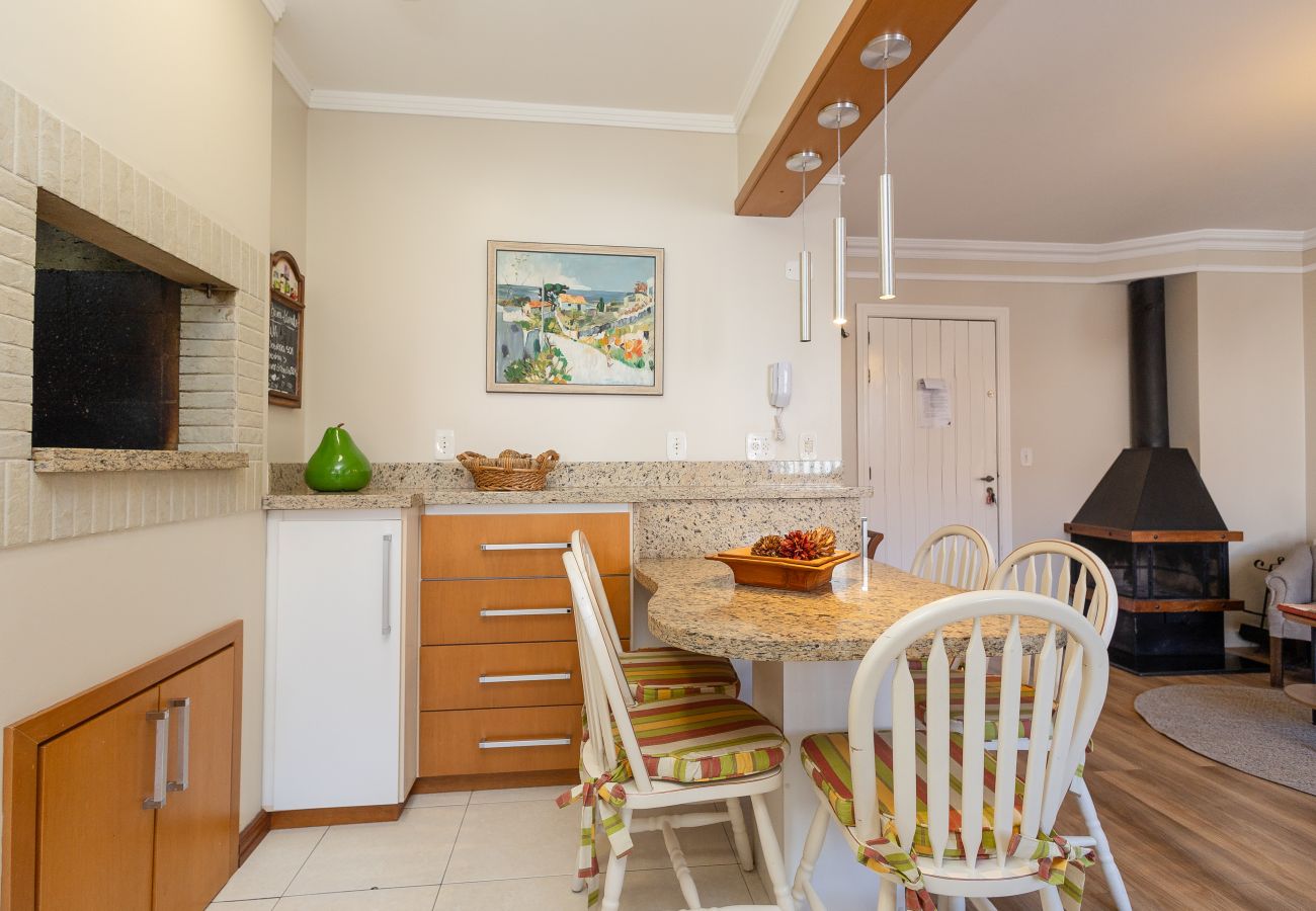 Apartamento em Gramado - Duplex 4 Suítes no Coração de Gramado