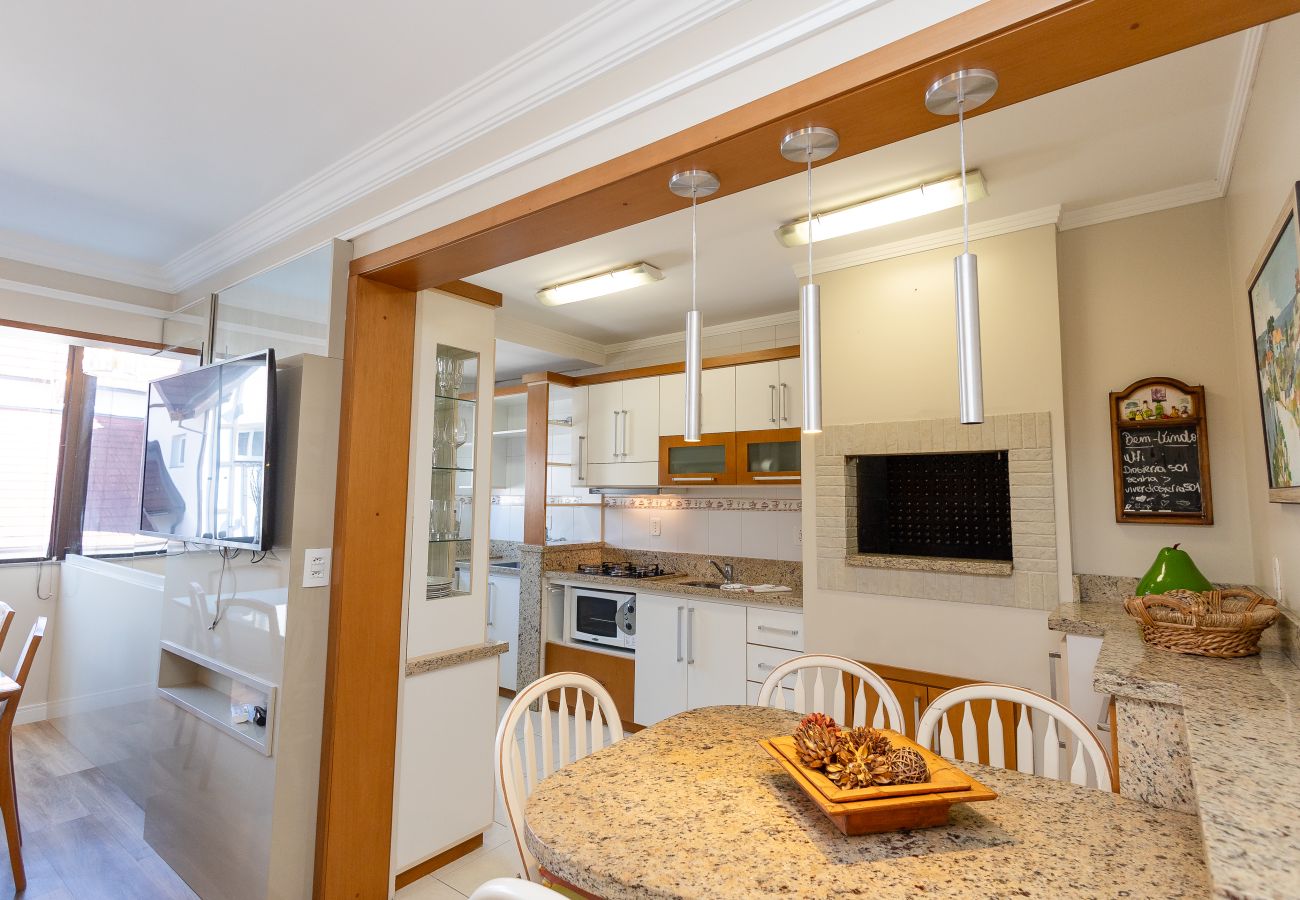 Apartamento em Gramado - Duplex 4 Suítes no Coração de Gramado