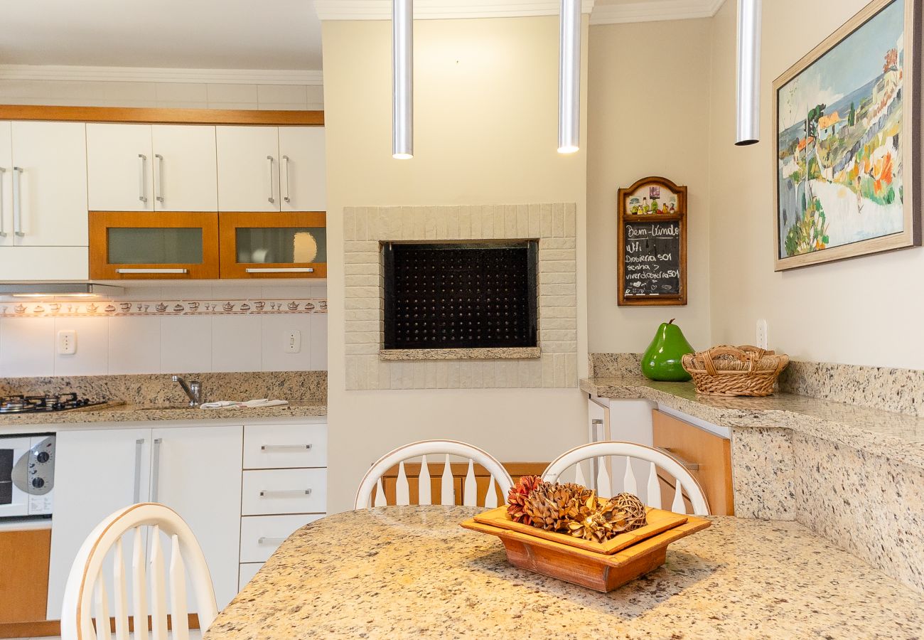 Apartamento em Gramado - Duplex 4 Suítes no Coração de Gramado