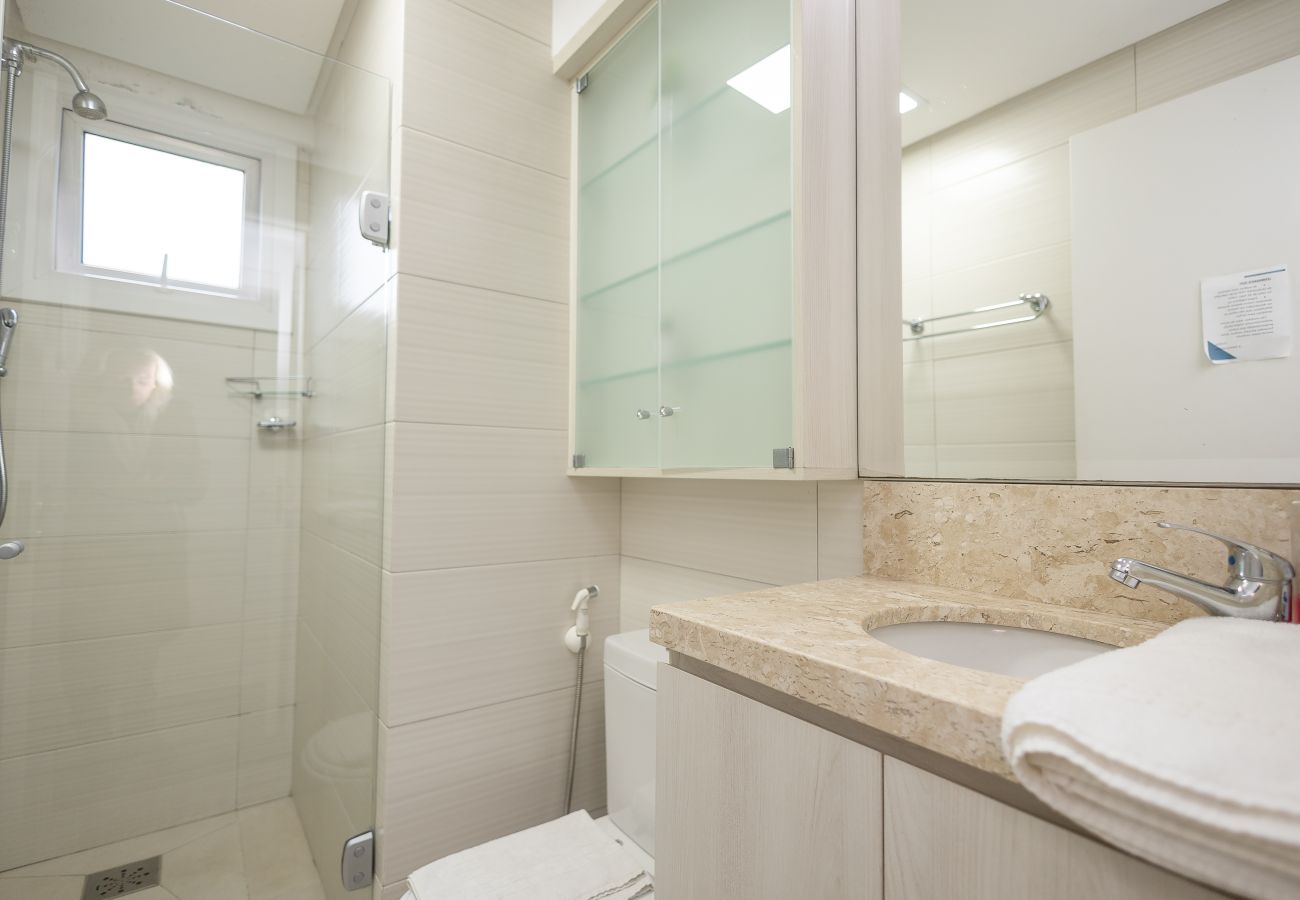 Apartamento em Gramado - Apto moderno 2 suítes a 100m da R Coberta!