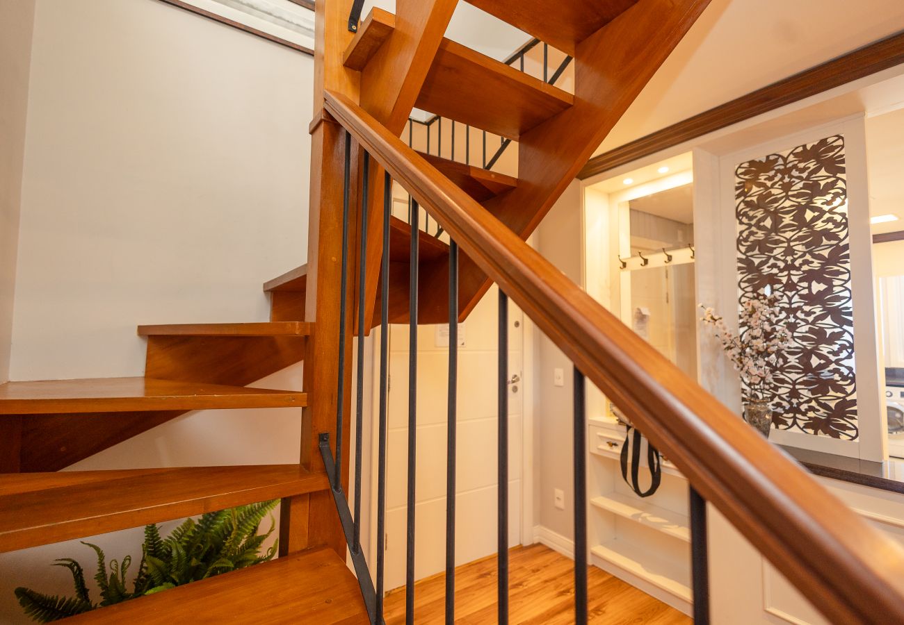 Apartamento em Gramado - 5 quartos (3 suítes) a 400m da R Coberta!