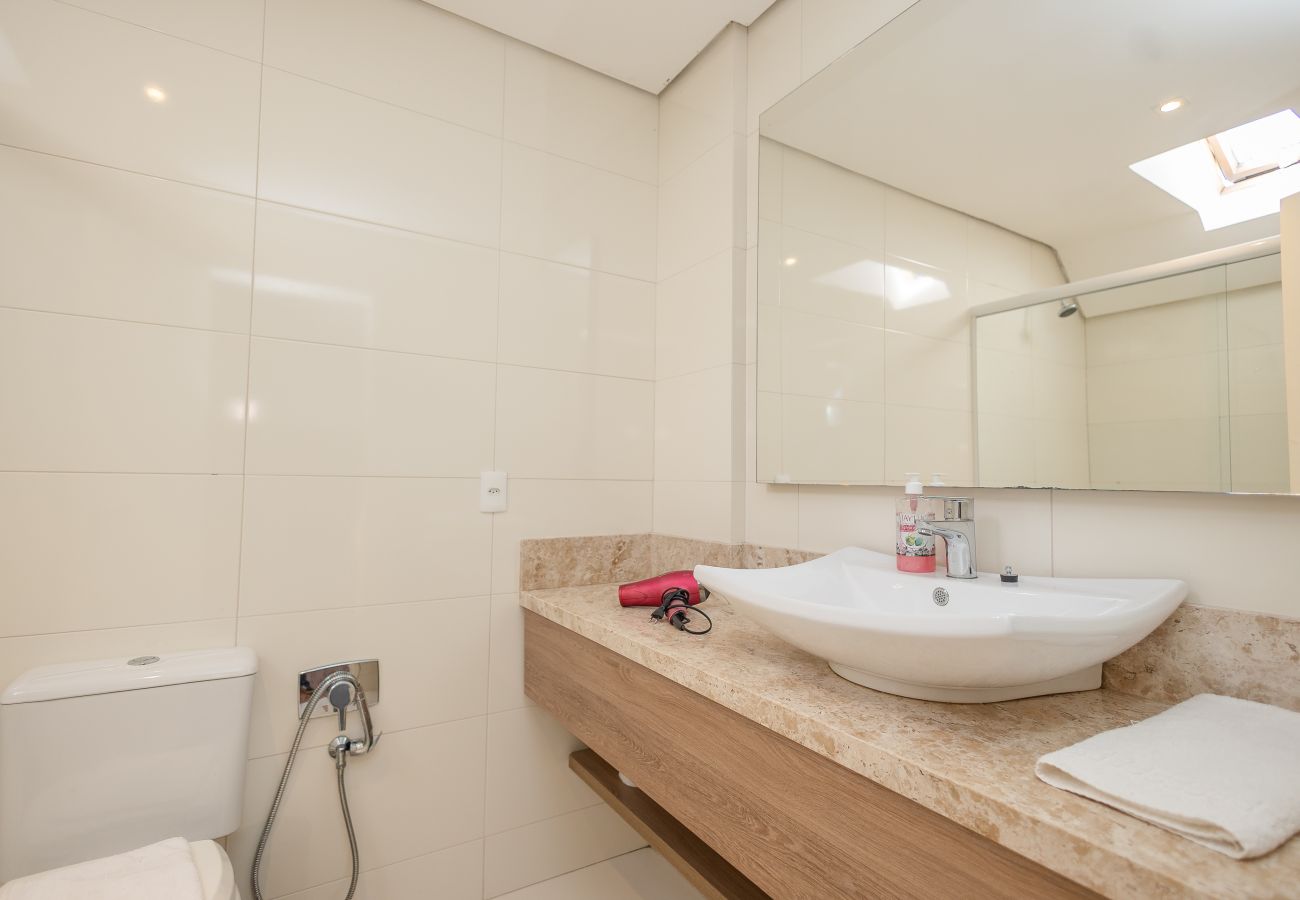 Apartamento em Gramado - 5 quartos (3 suítes) a 400m da R Coberta!