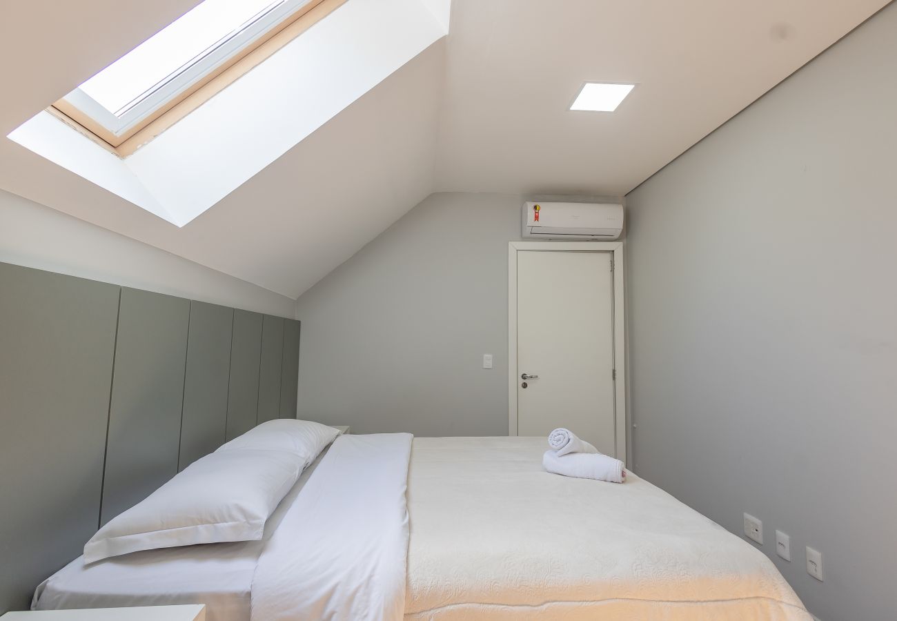 Apartamento em Gramado - 5 quartos (3 suítes) a 400m da R Coberta!