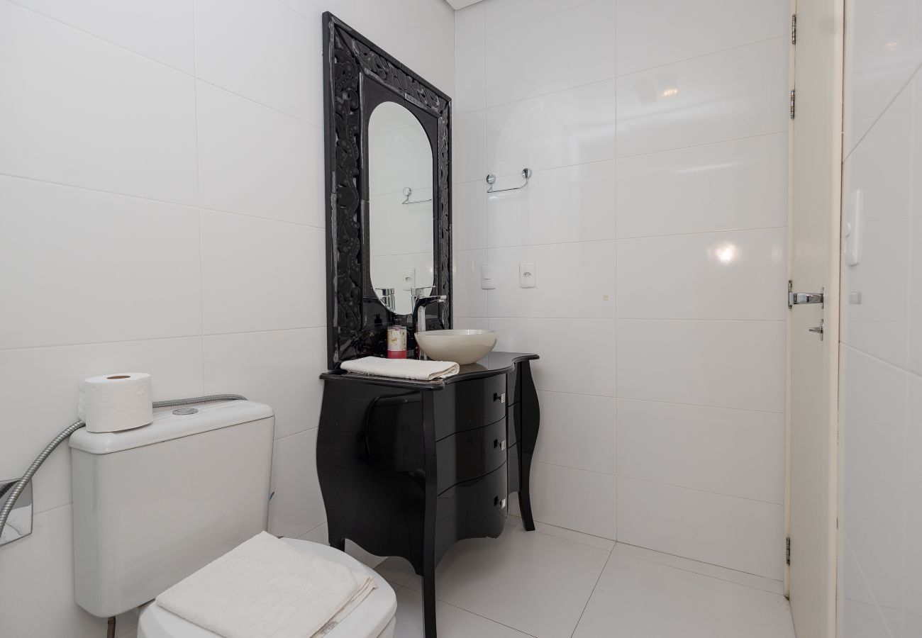 Apartamento em Gramado - 5 quartos (3 suítes) a 400m da R Coberta!