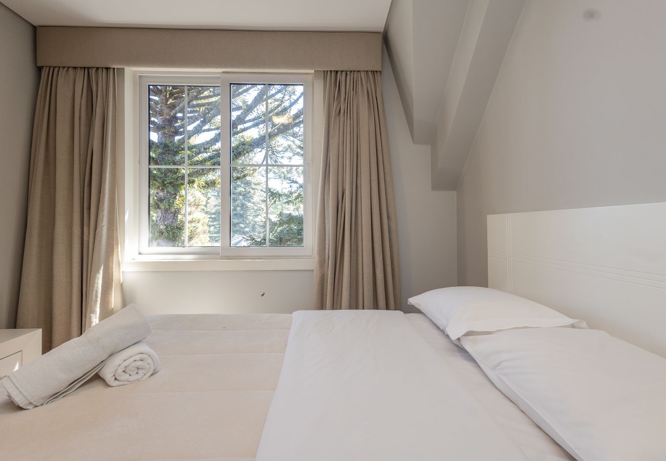 Apartamento em Gramado - 5 quartos (3 suítes) a 400m da R Coberta!