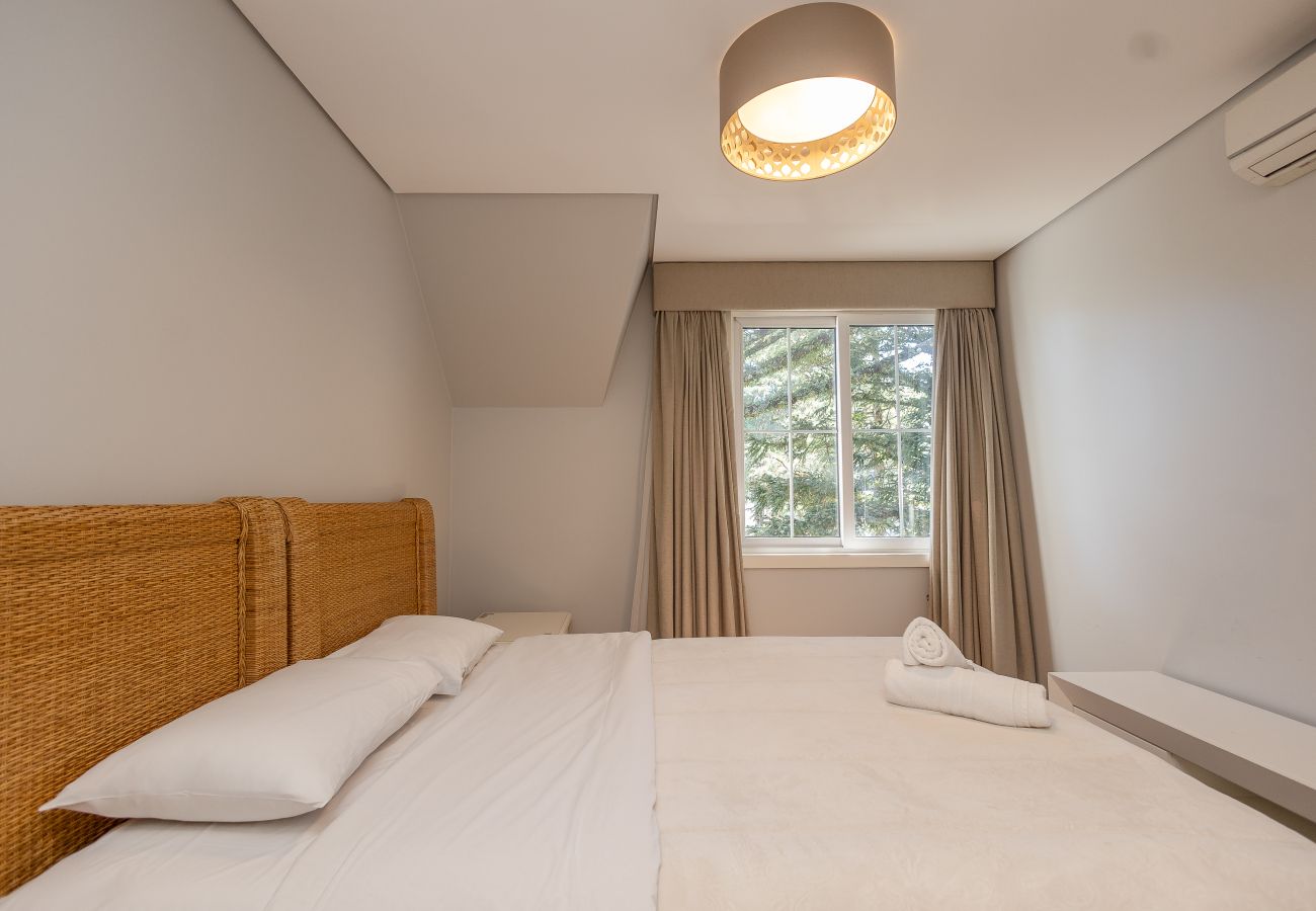 Apartamento em Gramado - 5 quartos (3 suítes) a 400m da R Coberta!