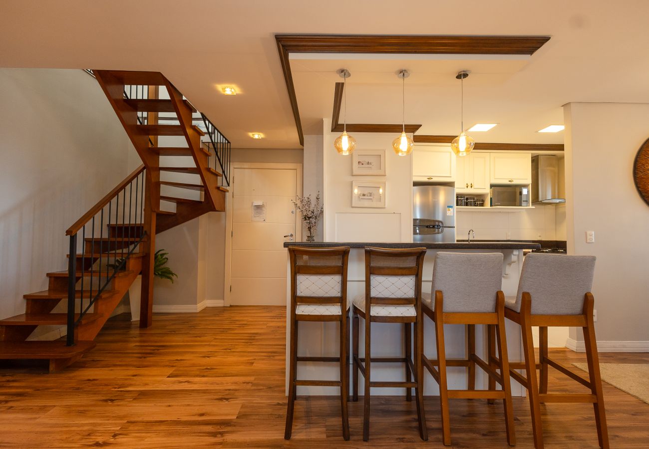 Apartamento em Gramado - 5 quartos (3 suítes) a 400m da R Coberta!