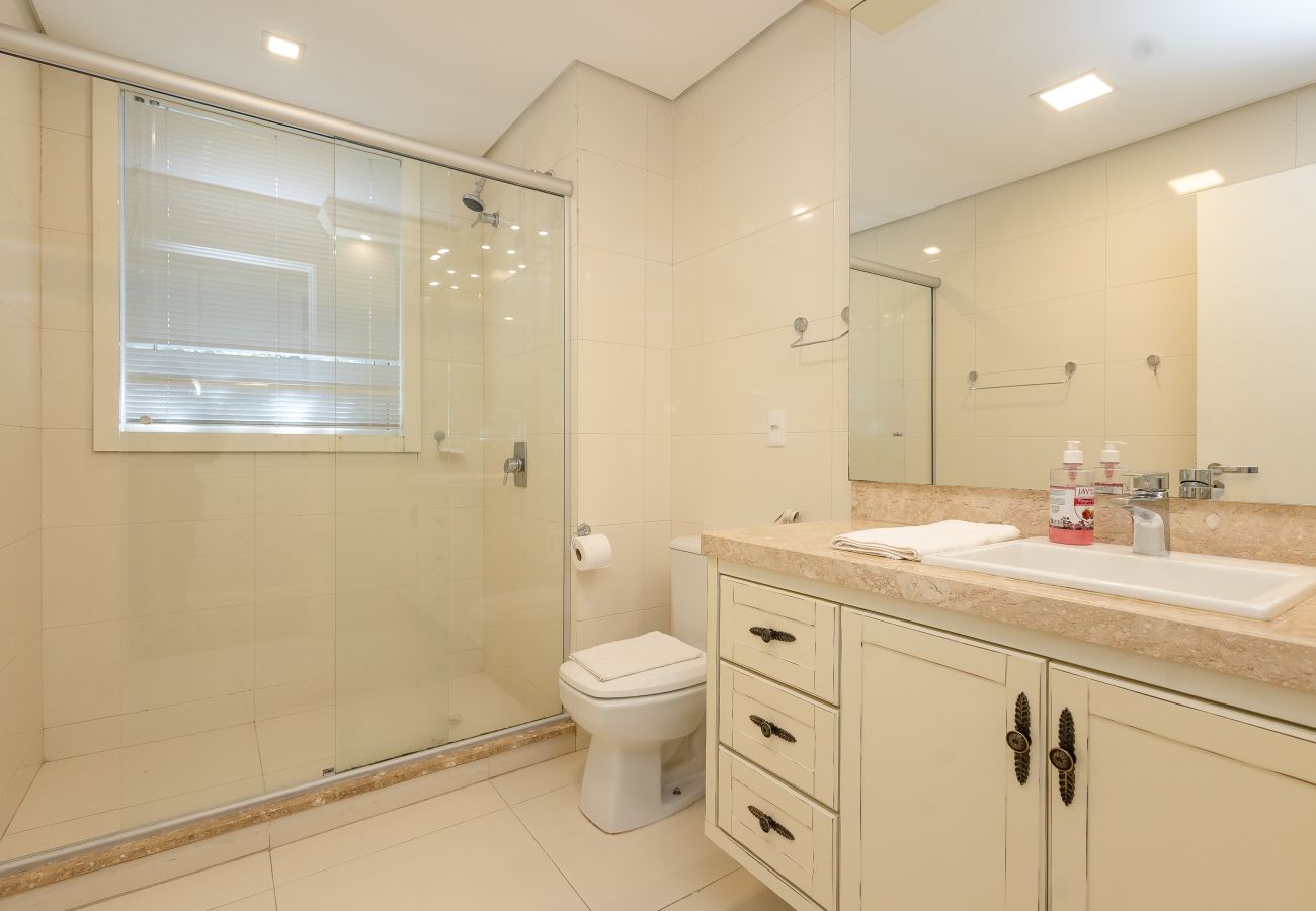 Apartamento em Gramado - 5 quartos (3 suítes) a 400m da R Coberta!