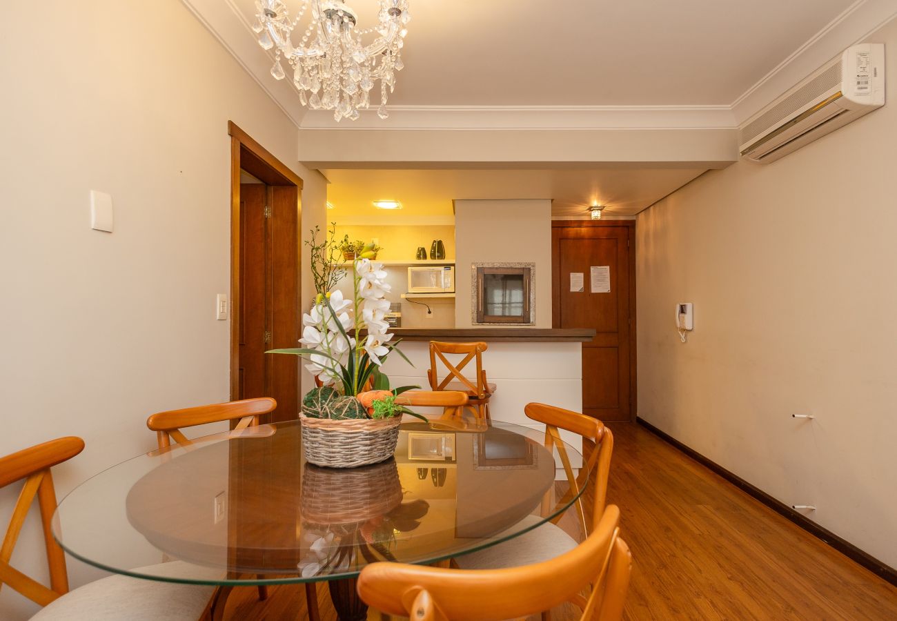 Apartamento em Gramado - 2D (c suíte) a 300 m de R Coberta.
