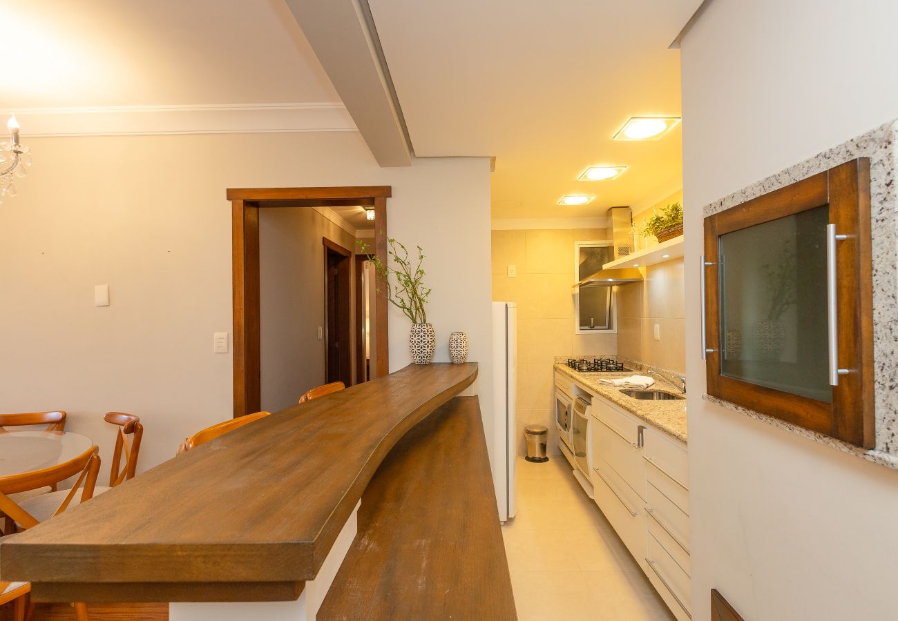 Apartamento em Gramado - 2D (c suíte) a 300 m de R Coberta.