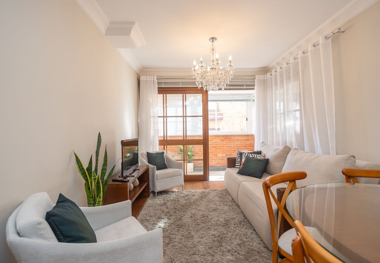 Apartamento em Gramado - 2D (c suíte) a 300 m de R Coberta.