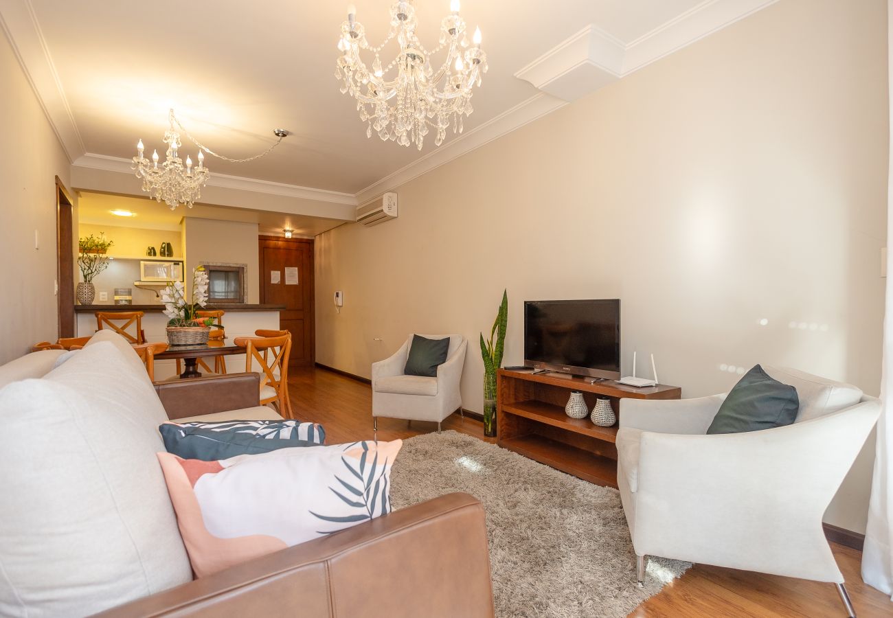 Apartamento em Gramado - 2D (c suíte) a 300 m de R Coberta.