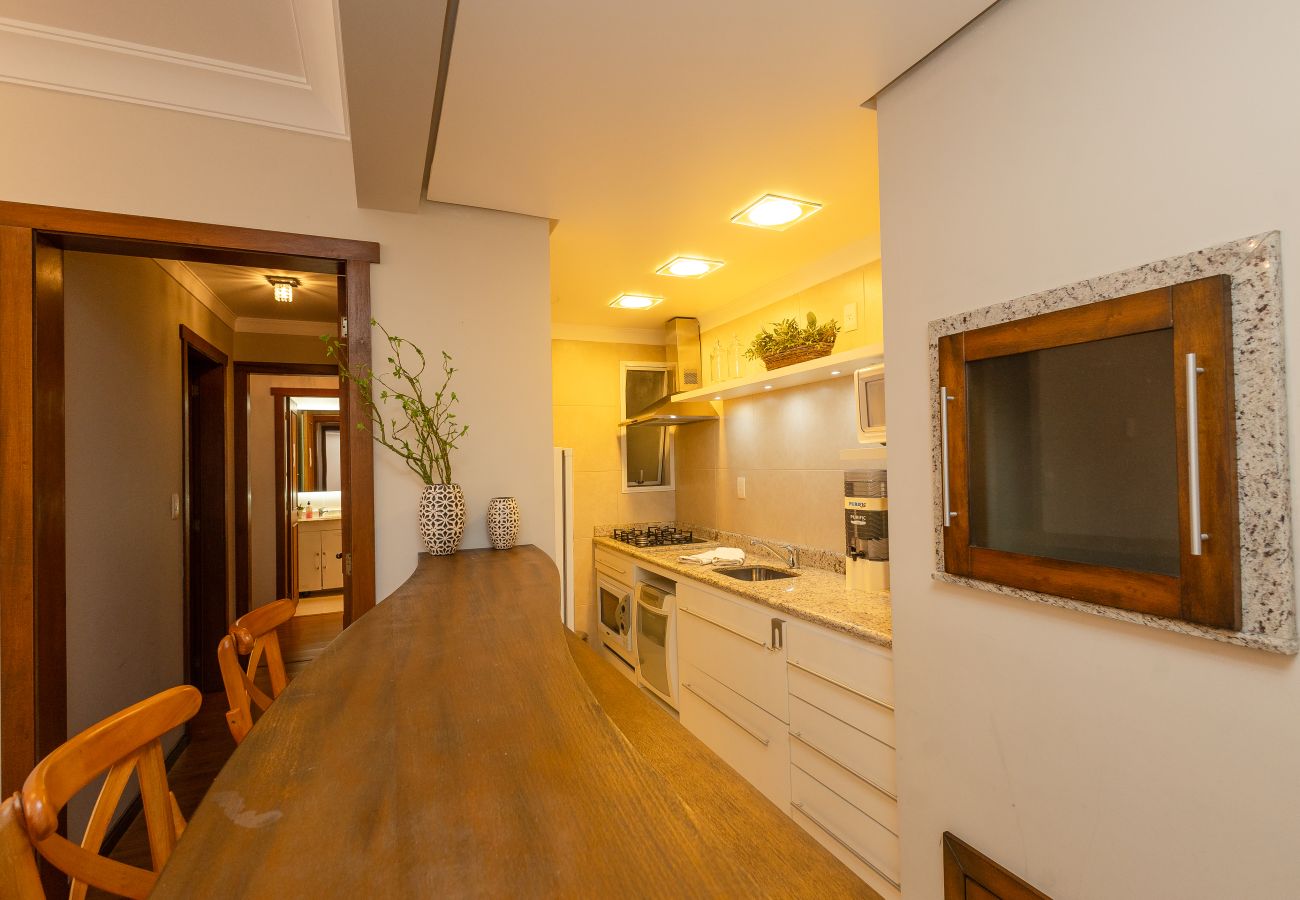 Apartamento em Gramado - 2D (c suíte) a 300 m de R Coberta.