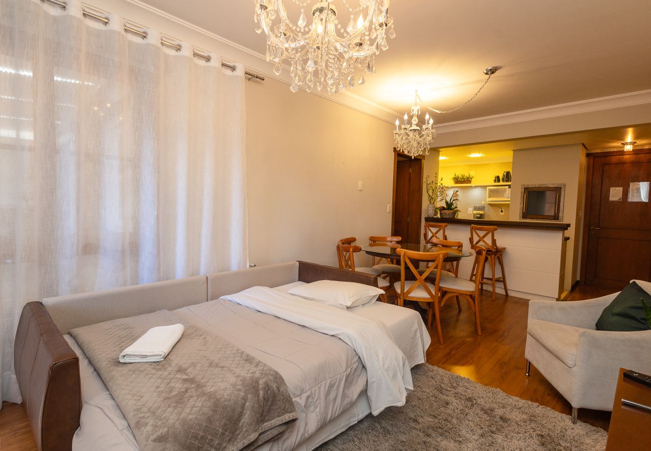 Apartamento em Gramado - 2D (c suíte) a 300 m de R Coberta.