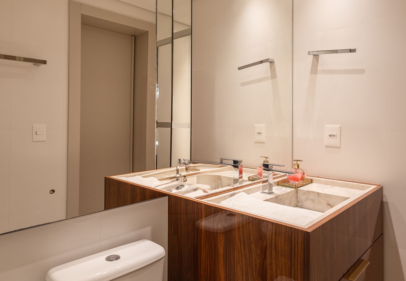 Apartamento em Gramado - Apto alto padrão 2 suítes no coração de Gramado!