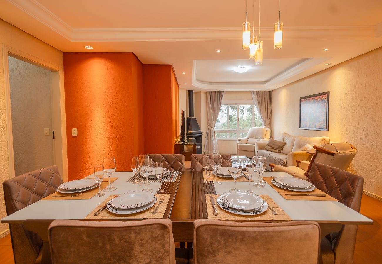 Apartamento em Gramado - Apto aconchegante 2D (c suíte) próx Lago Negro!