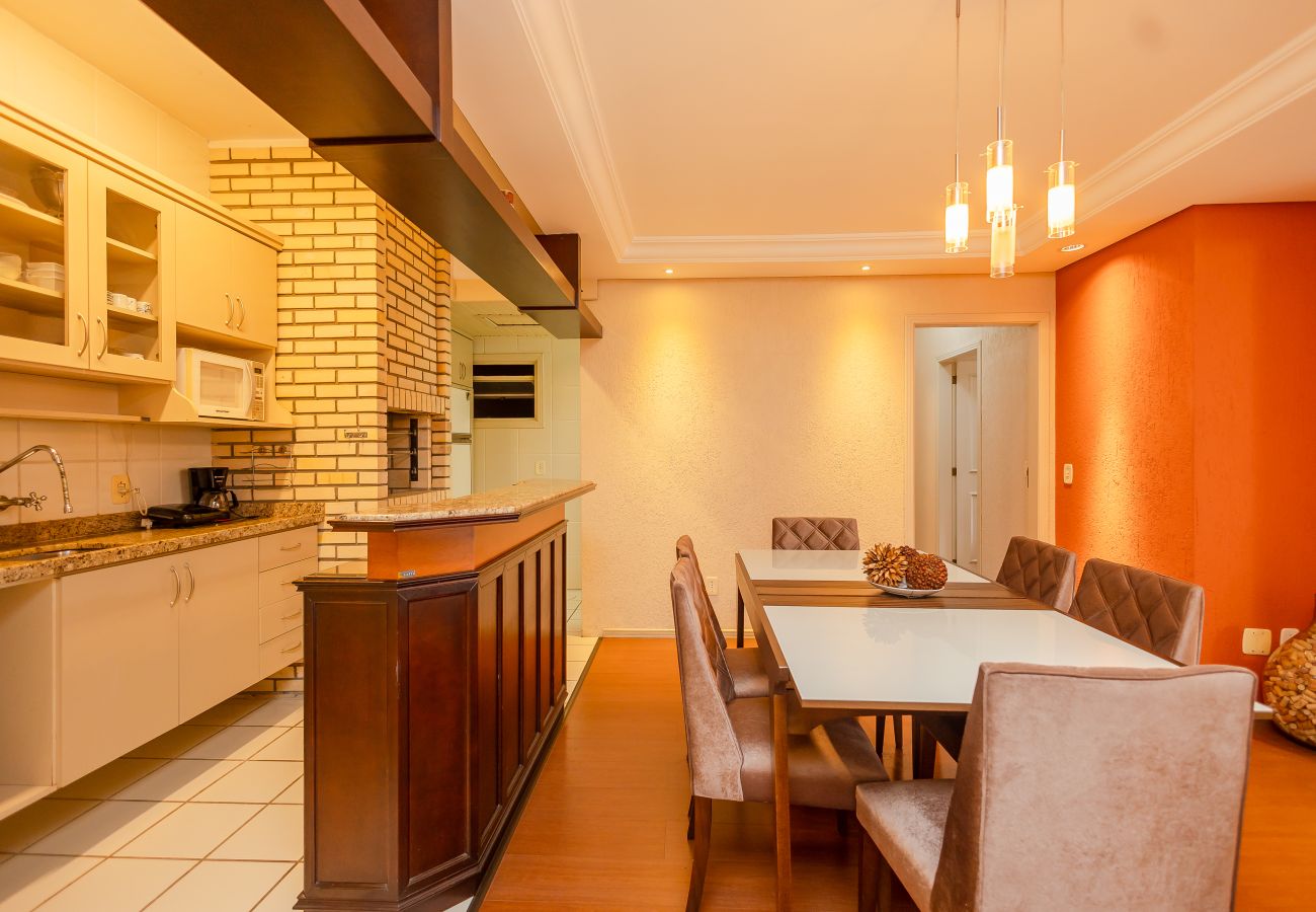 Apartamento em Gramado - Apto aconchegante 2D (c suíte) próx Lago Negro!