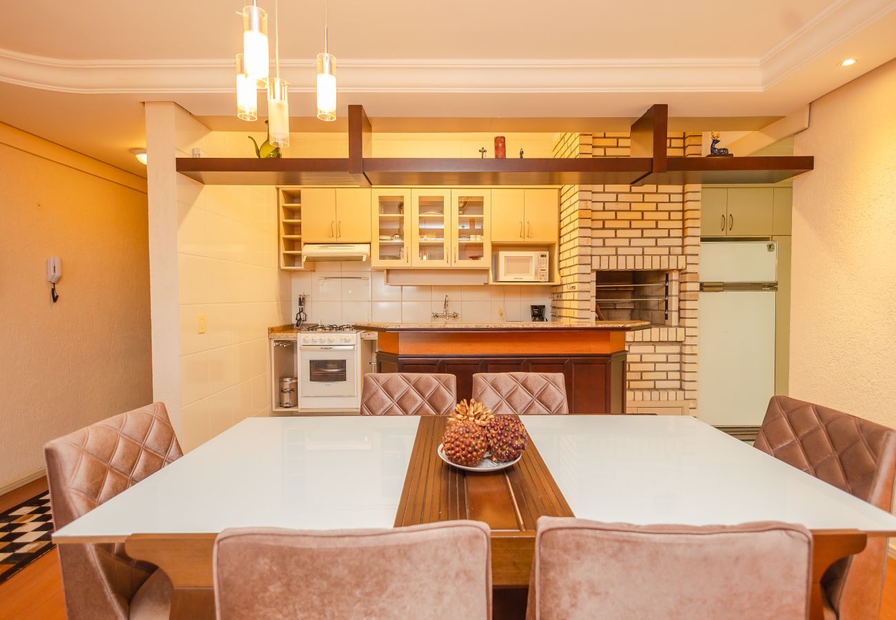 Apartamento em Gramado - Apto aconchegante 2D (c suíte) próx Lago Negro!