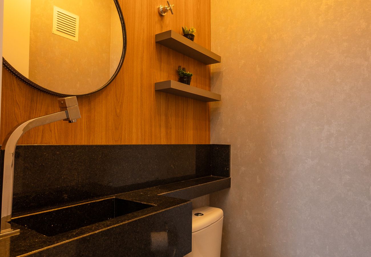 Apartamento em Gramado - 2 Suítes ALTO PADRÃO na NOVA R Coberta (Vita Blvd)  Compartilhar  Salvos