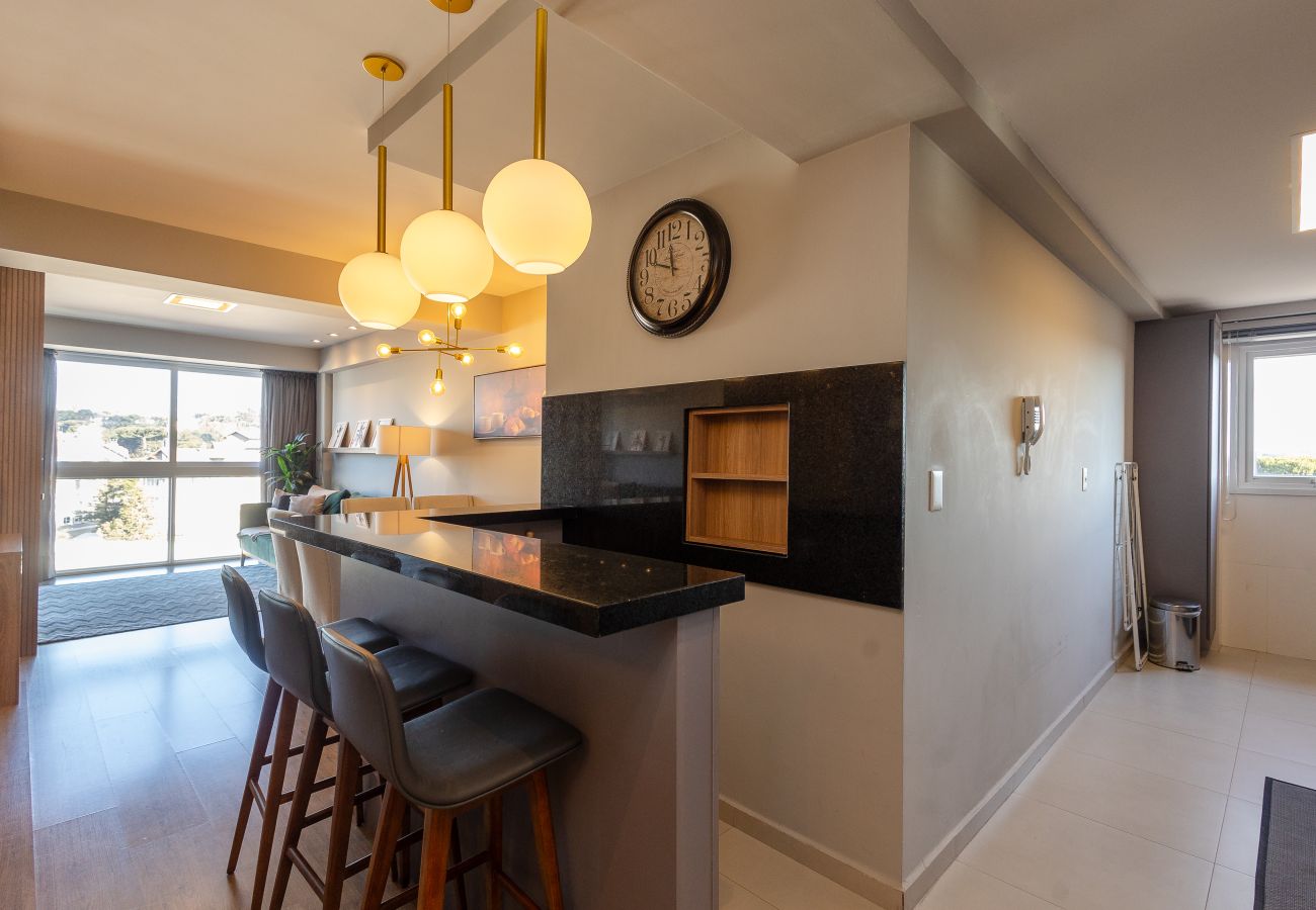 Apartamento em Gramado - 2 Suítes ALTO PADRÃO na NOVA R Coberta (Vita Blvd)  Compartilhar  Salvos