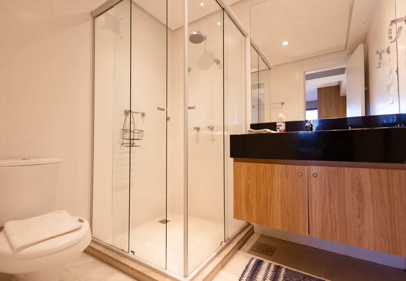 Apartamento em Gramado - 2 Suítes ALTO PADRÃO na NOVA R Coberta (Vita Blvd)  Compartilhar  Salvos