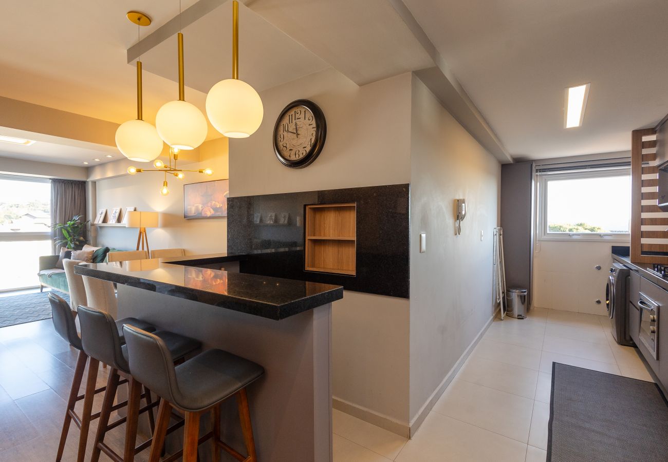 Apartamento em Gramado - 2 Suítes ALTO PADRÃO na NOVA R Coberta (Vita Blvd)  Compartilhar  Salvos