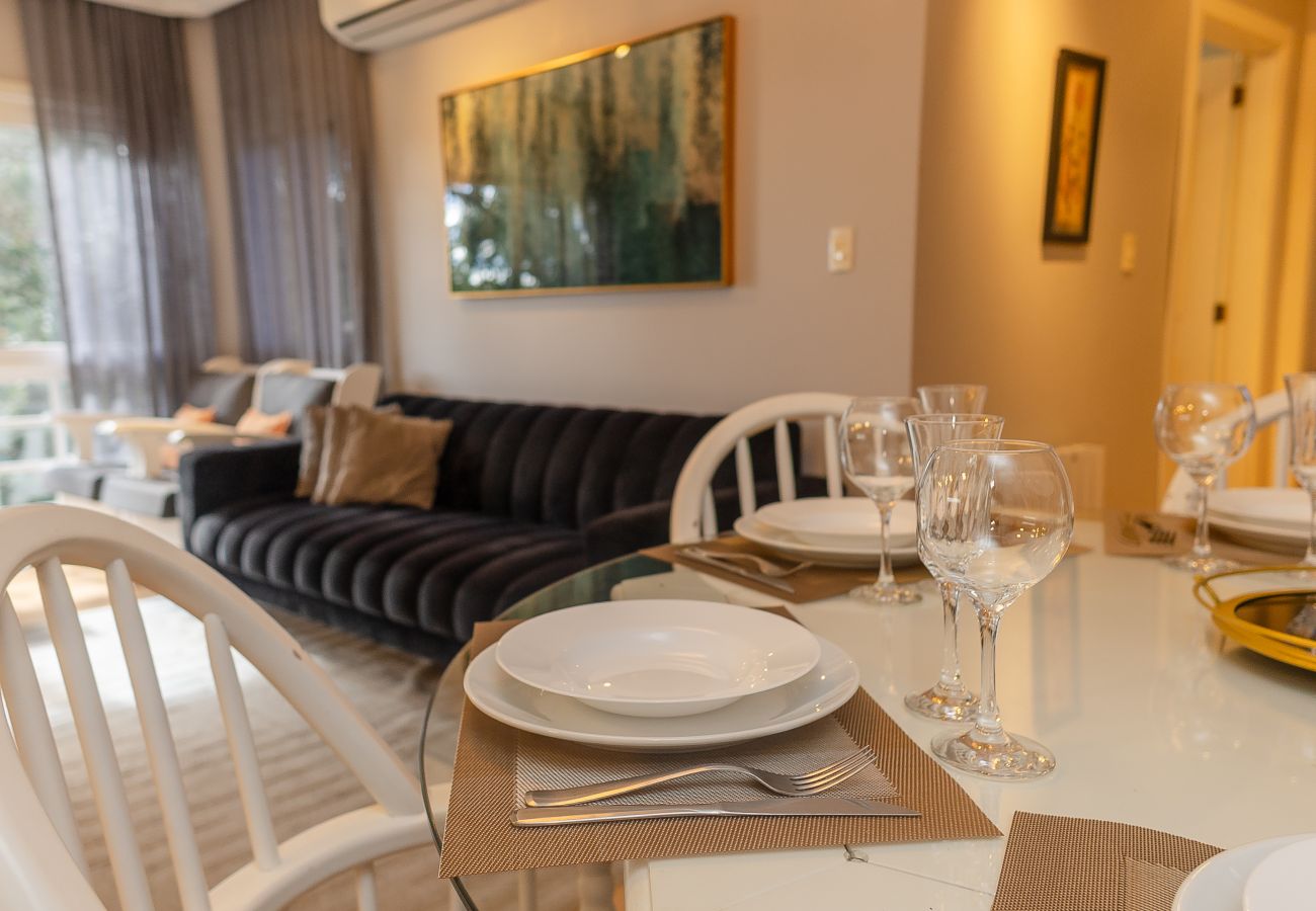 Apartamento em Gramado - Duplex 5D (3suites +2banho soc) a 800m a R Coberta