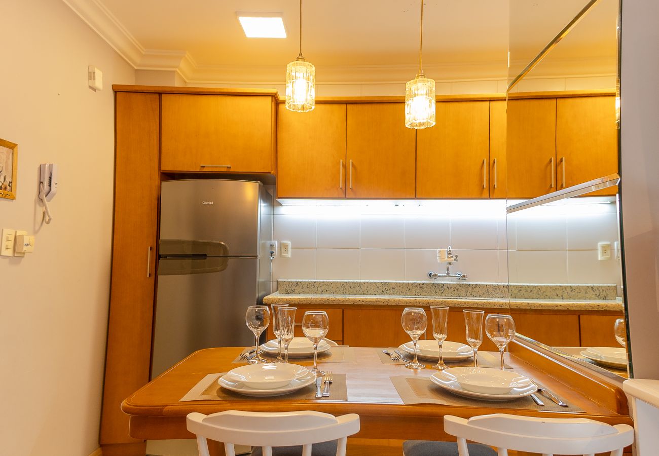 Apartamento em Gramado - Duplex 5D (3suites +2banho soc) a 800m a R Coberta