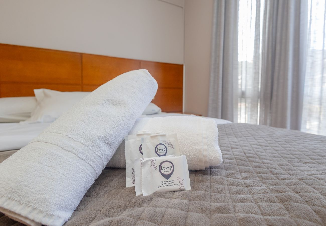 Apartamento em Gramado - Duplex 5D (3suites +2banho soc) a 800m a R Coberta
