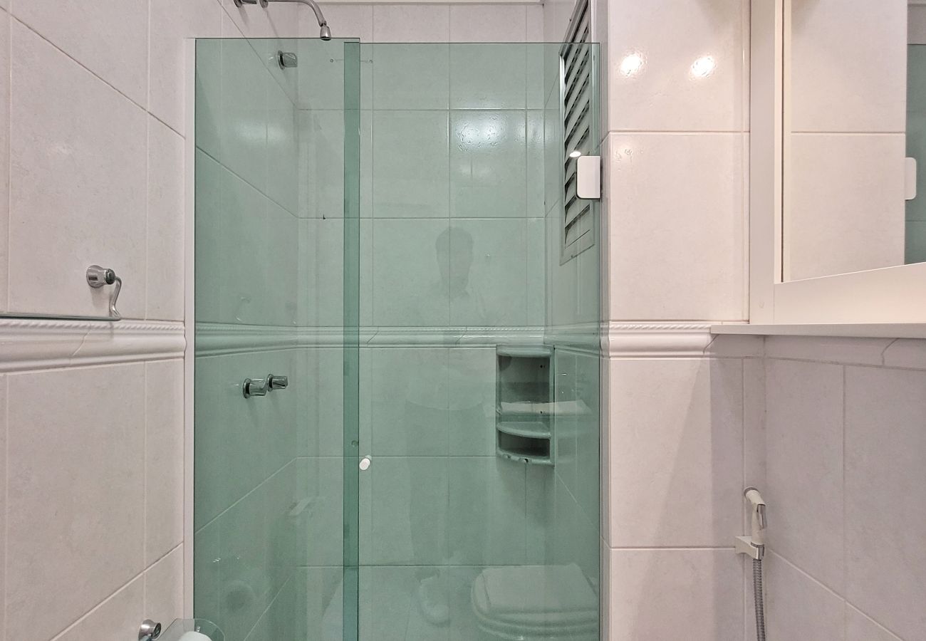 Apartamento em Gramado - Duplex 5D (3suites +2banho soc) a 800m a R Coberta