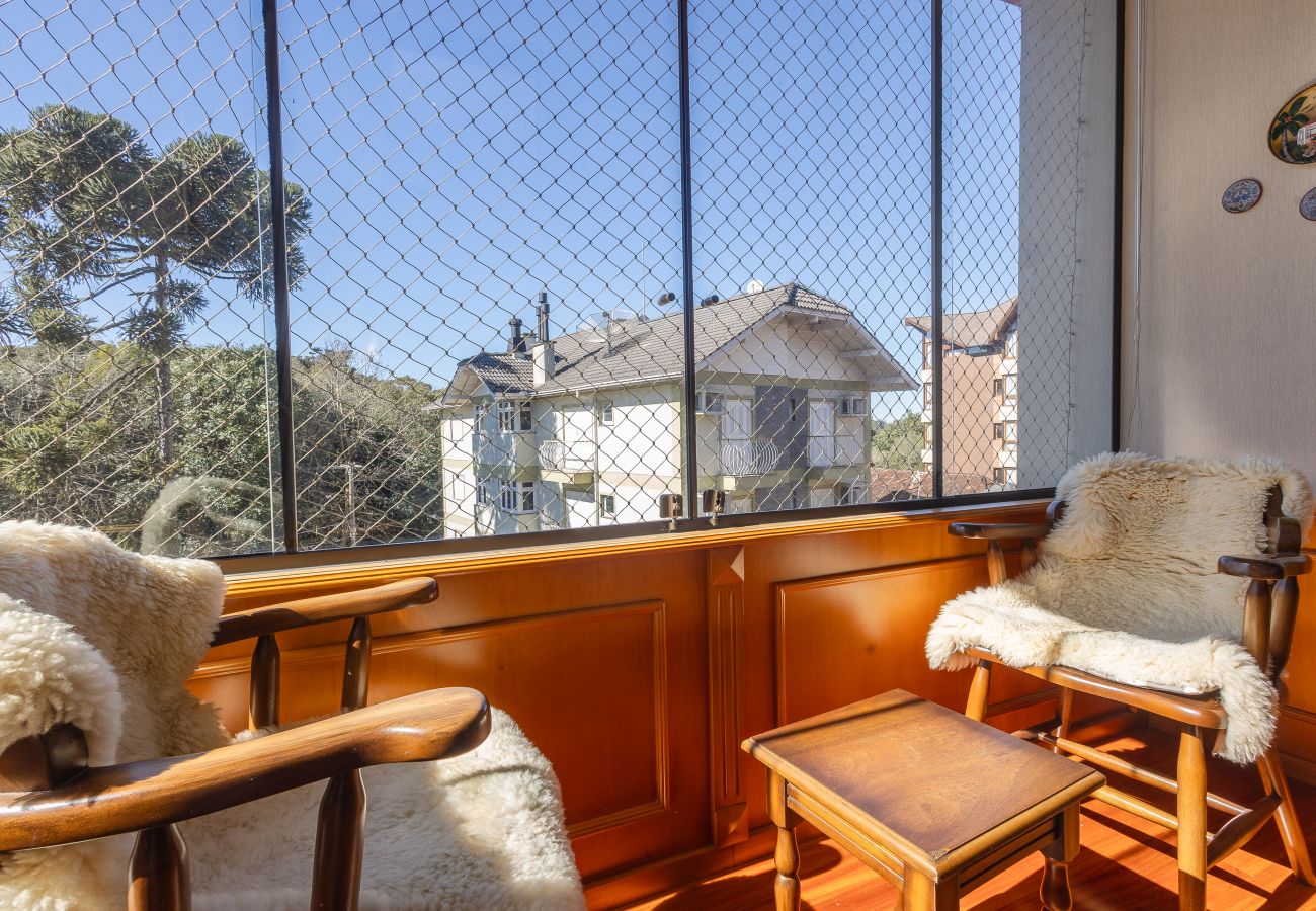Apartamento em Gramado - 3 Suítes no Centro de Gramado (500m da R Coberta