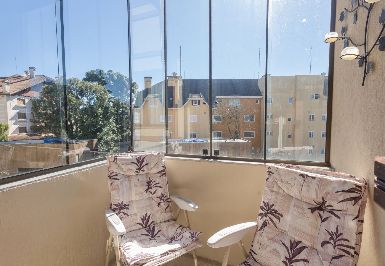 Apartamento em Gramado - 3 Suítes no Centro de Gramado (500m da R Coberta