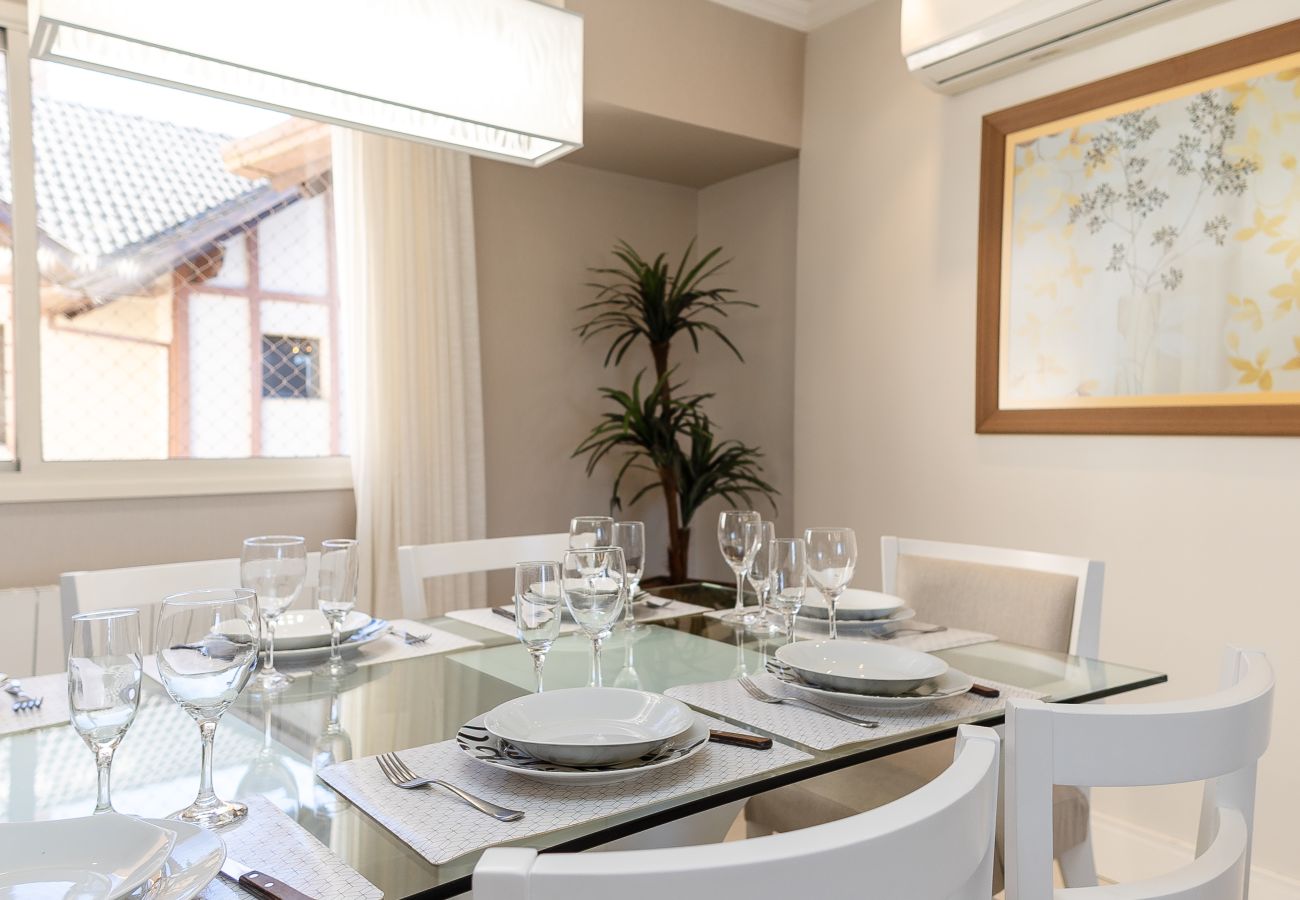 Apartamento em Gramado - Cobertura Alto Padrão 3 Suítes a 500m da R Coberta