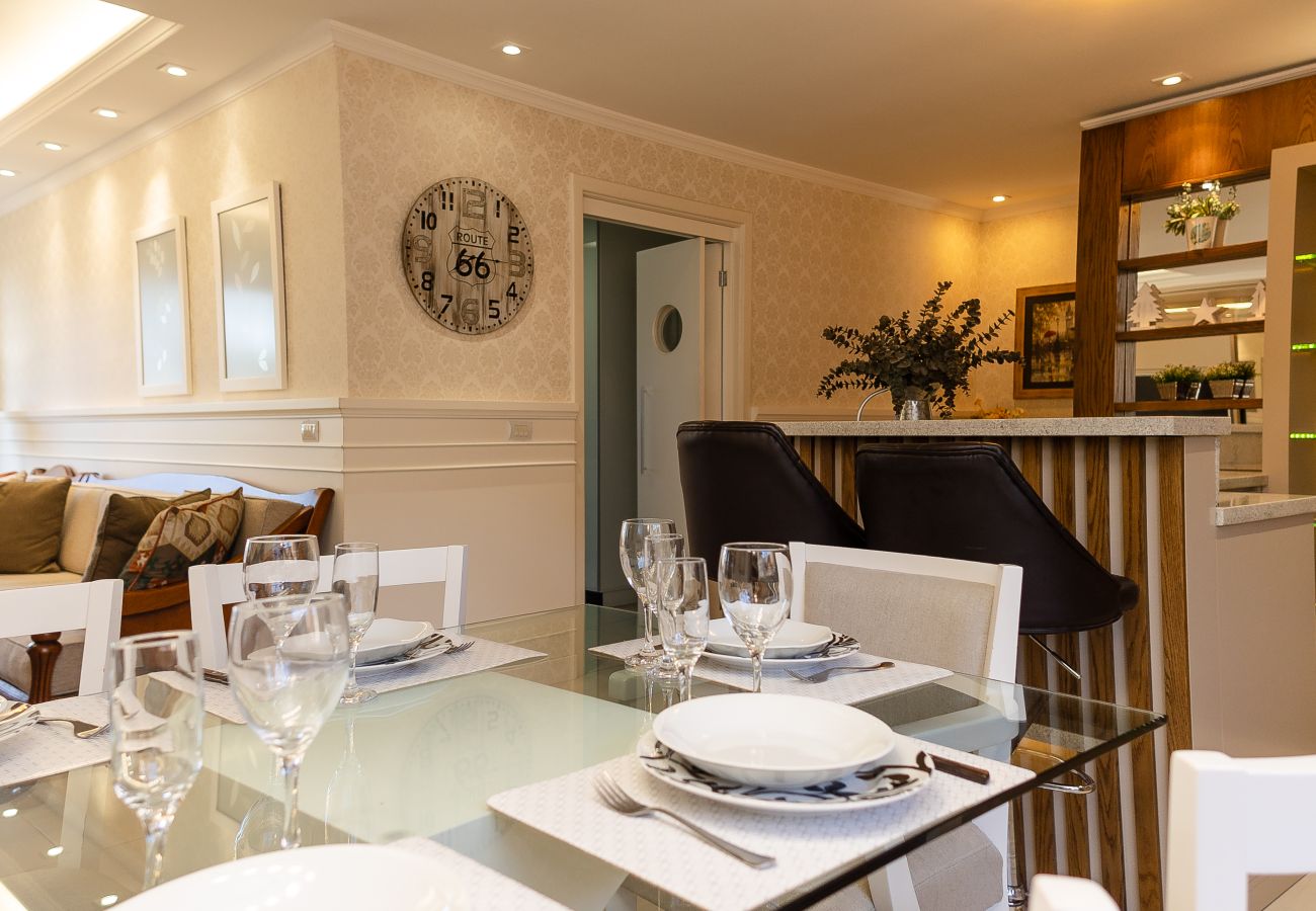 Apartamento em Gramado - Cobertura Alto Padrão 3 Suítes a 500m da R Coberta