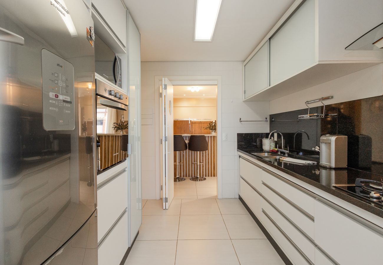 Apartamento em Gramado - Cobertura Alto Padrão 3 Suítes a 500m da R Coberta