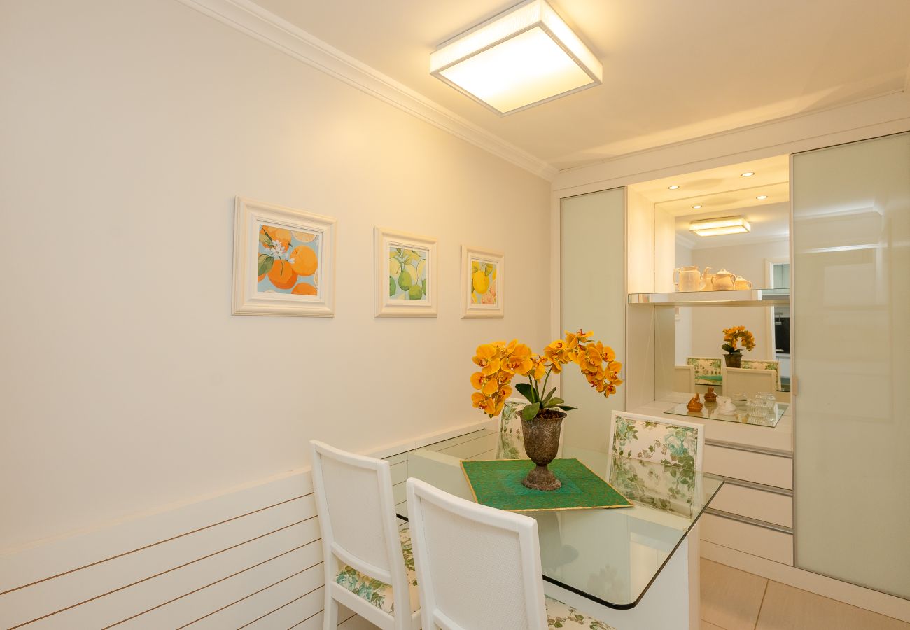 Apartamento em Gramado - Cobertura Alto Padrão 3 Suítes a 500m da R Coberta