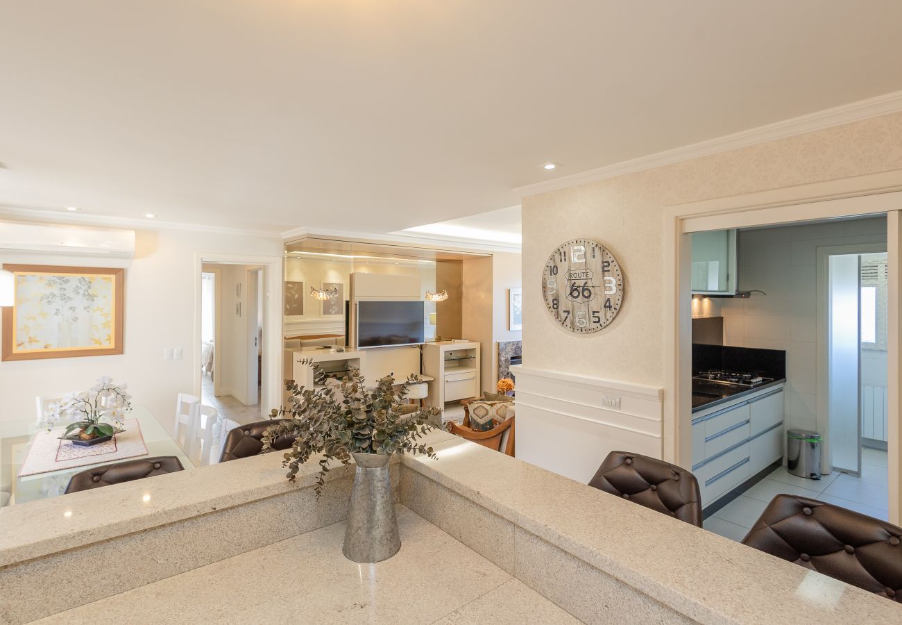 Apartamento em Gramado - Cobertura Alto Padrão 3 Suítes a 500m da R Coberta