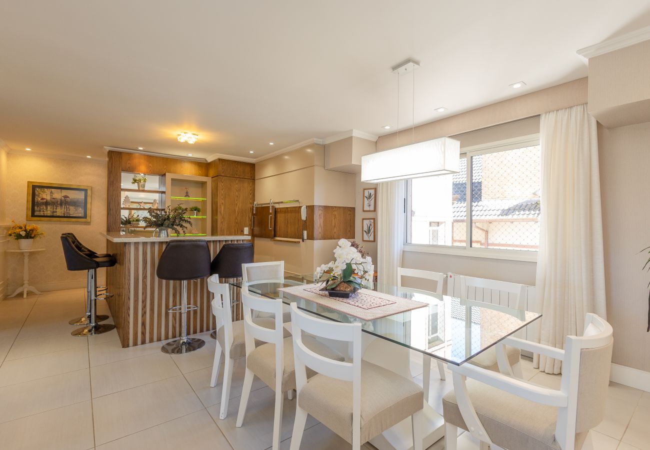 Apartamento em Gramado - Cobertura Alto Padrão 3 Suítes a 500m da R Coberta