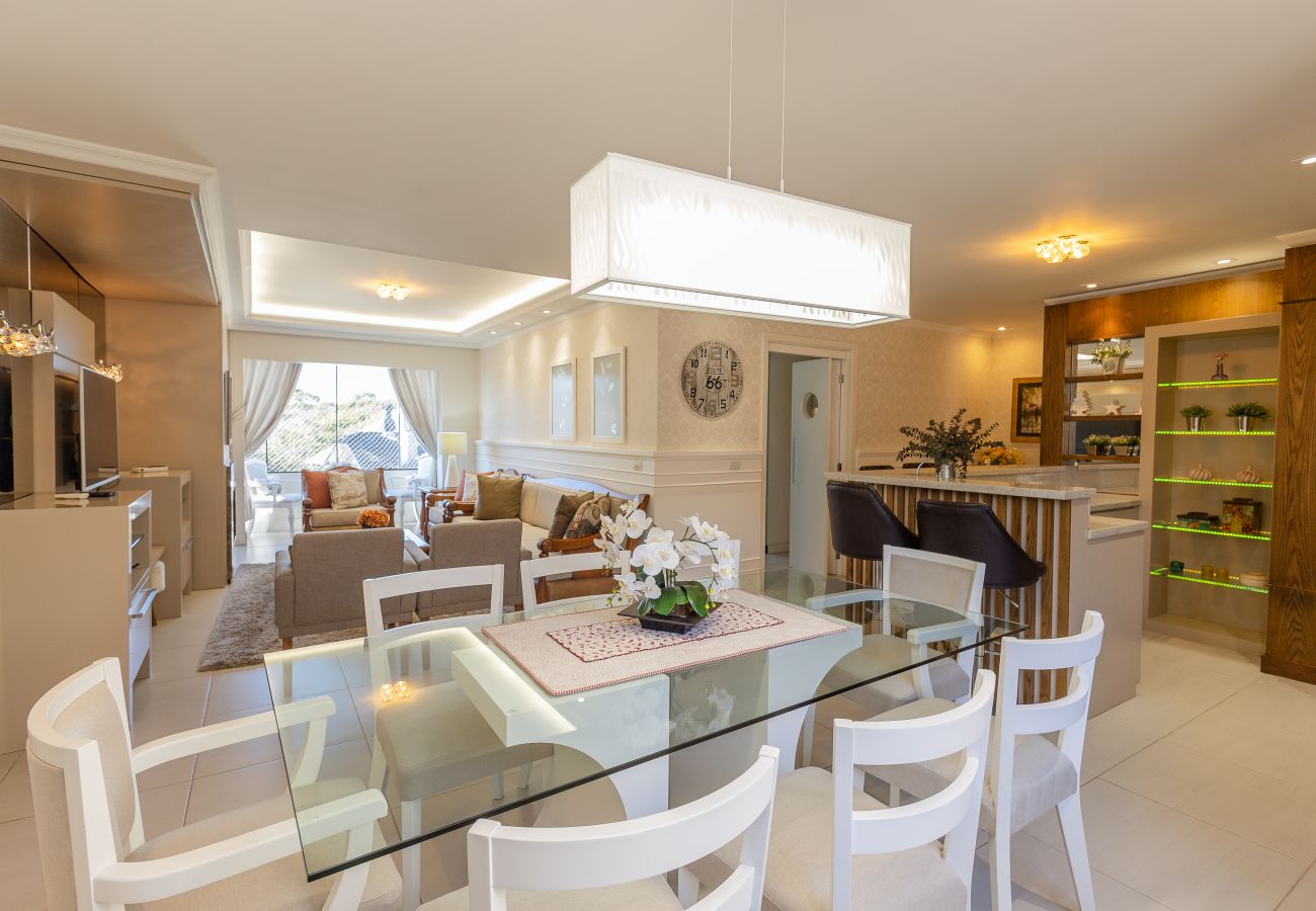 Apartamento em Gramado - Cobertura Alto Padrão 3 Suítes a 500m da R Coberta