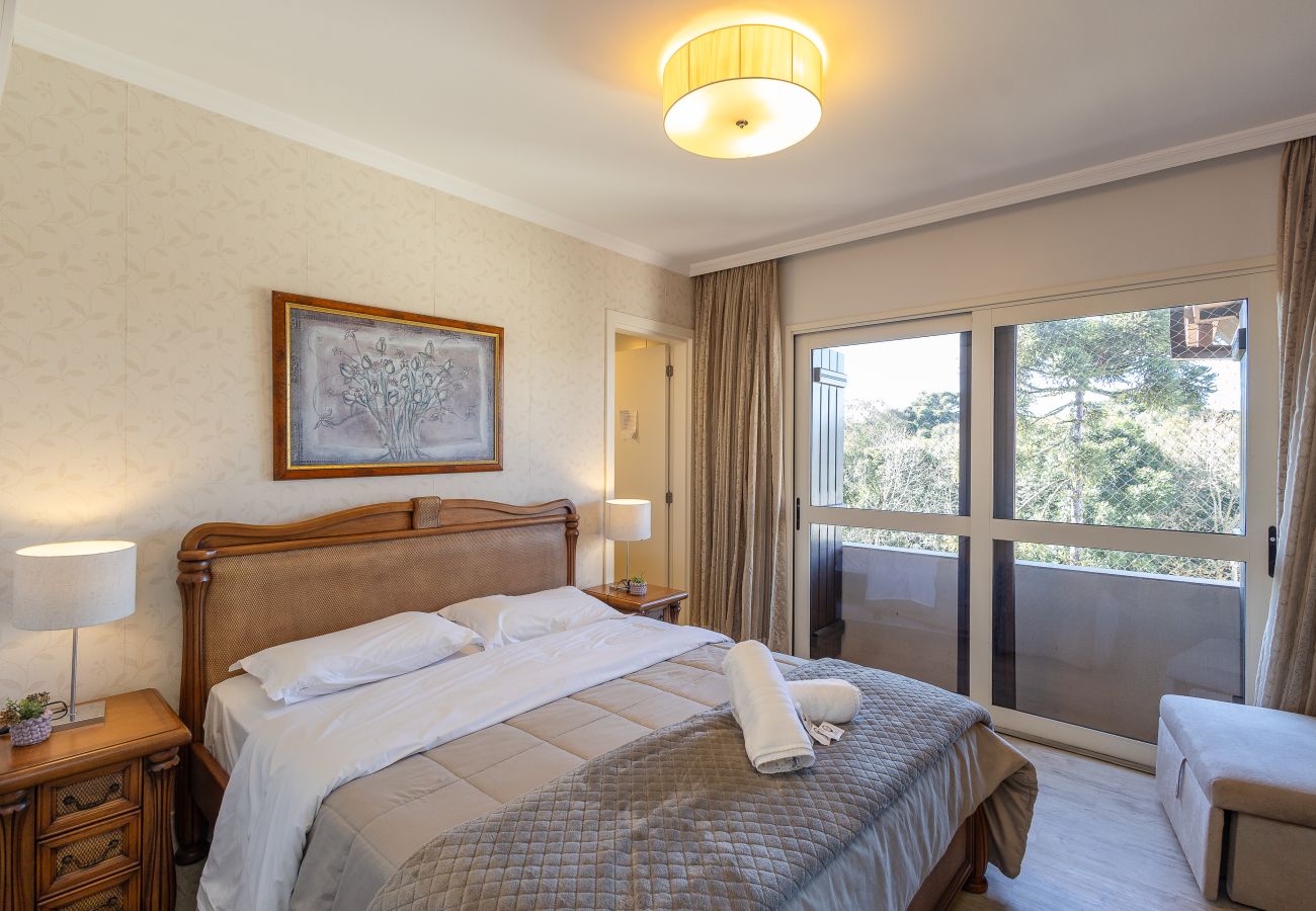Apartamento em Gramado - Cobertura Alto Padrão 3 Suítes a 500m da R Coberta