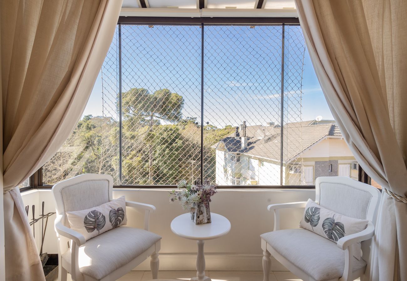 Apartamento em Gramado - Cobertura Alto Padrão 3 Suítes a 500m da R Coberta